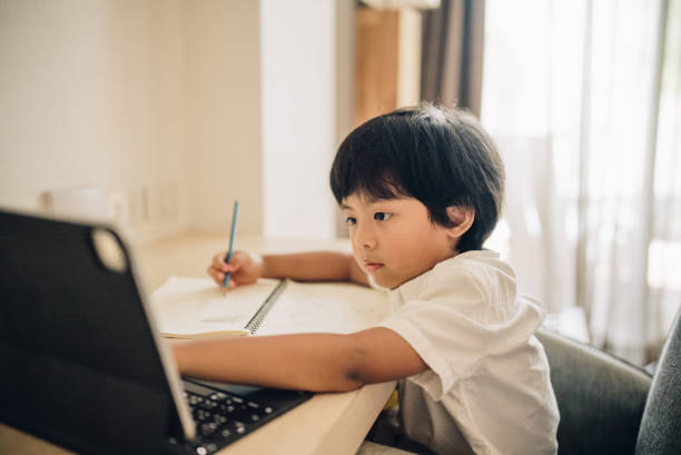 Học Thông Minh Thay Vì Học Nhiều – Cách Giúp Trẻ Ghi Nhớ Lâu